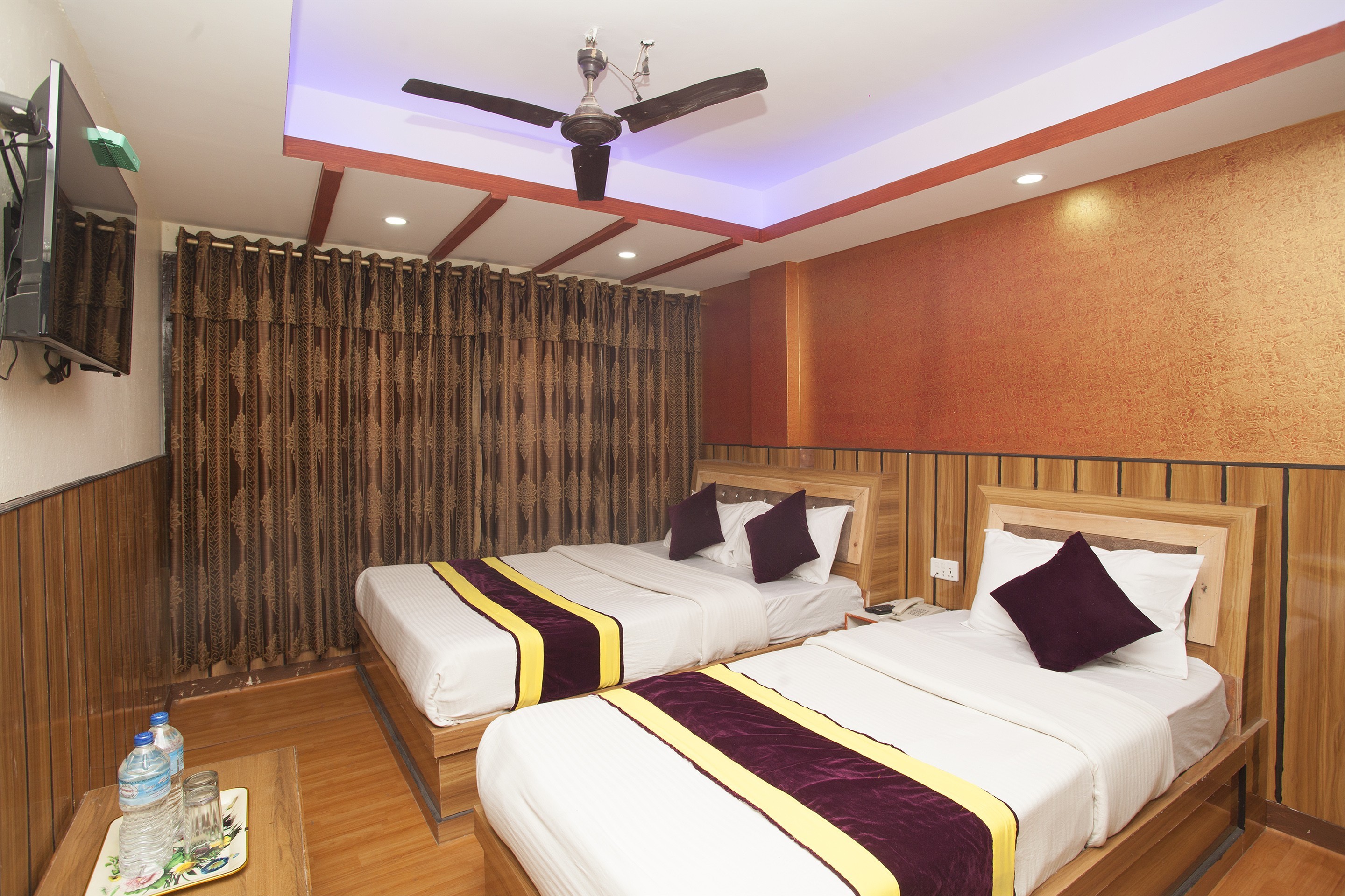 Machhapuchhre Hotel|Family bedroom