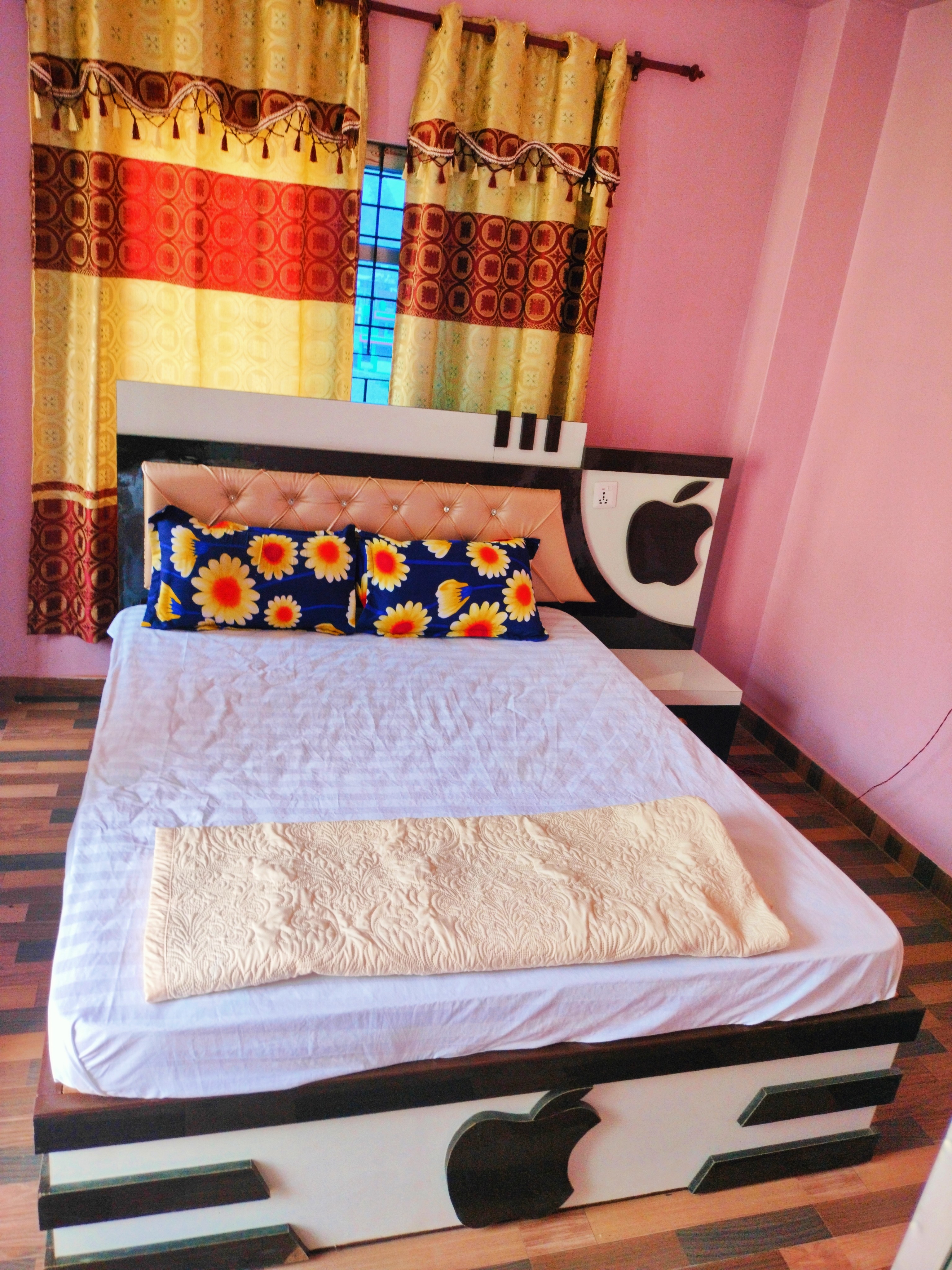 Buwaaama Darshan Hotel