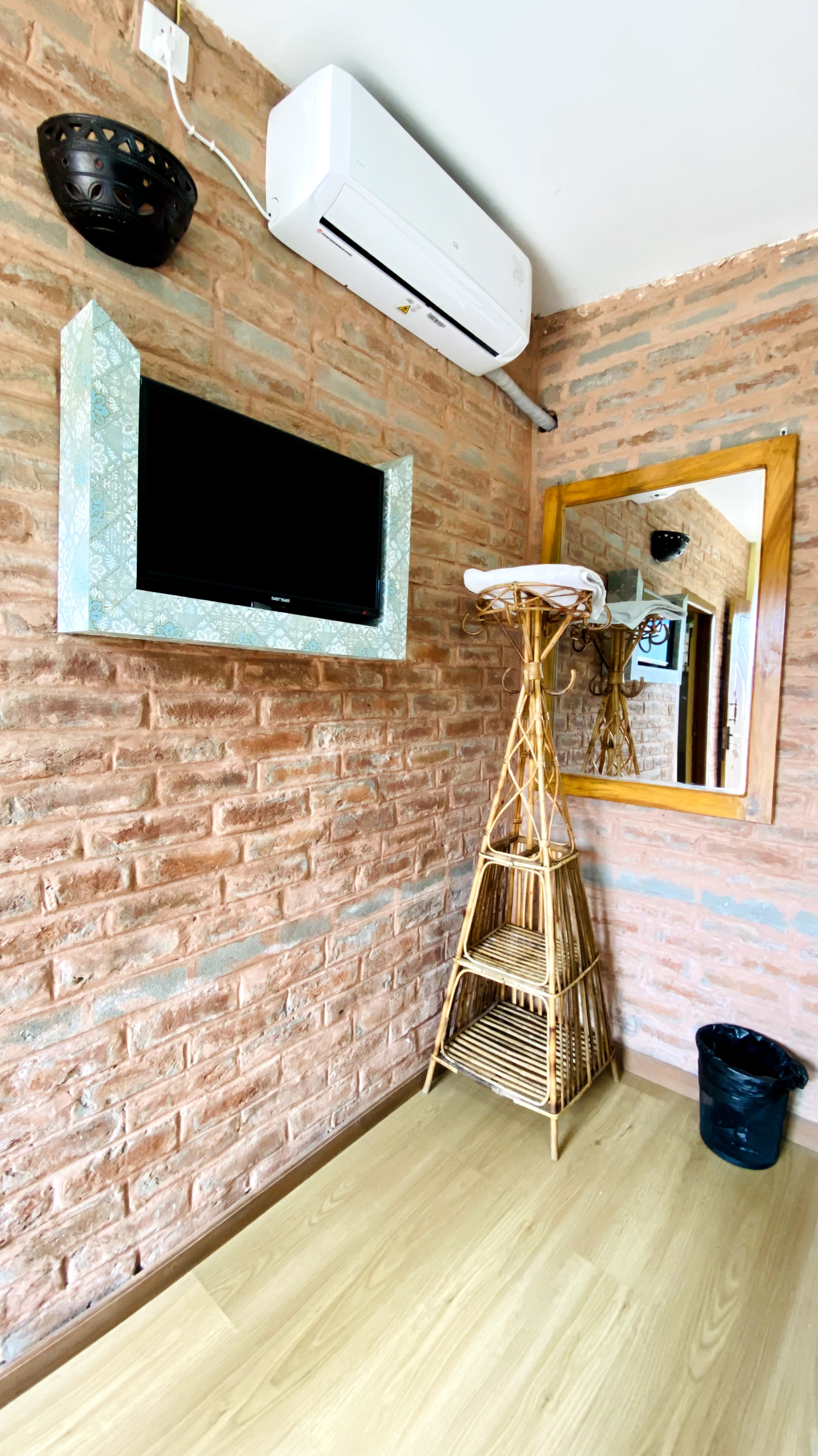 Om Adhyay  Retreat Pvt Ltd|Villa Quad Room