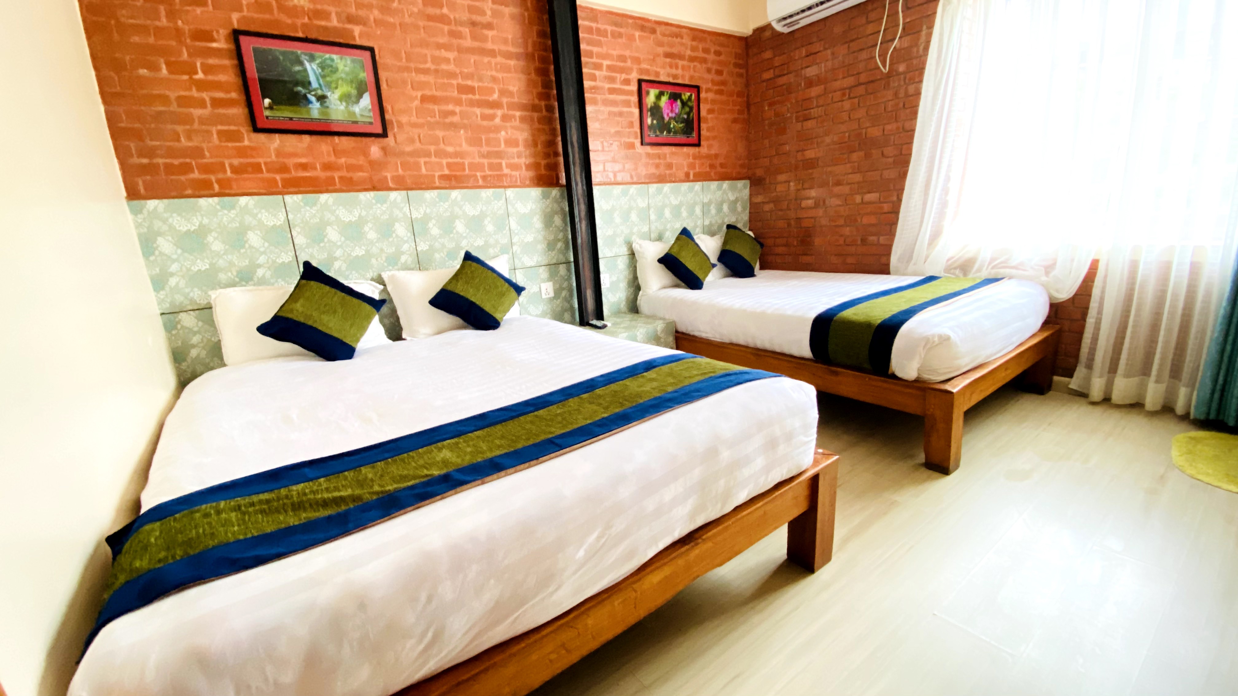 Deluxe Quad Room