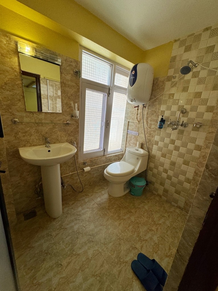 Delxue Couple Room