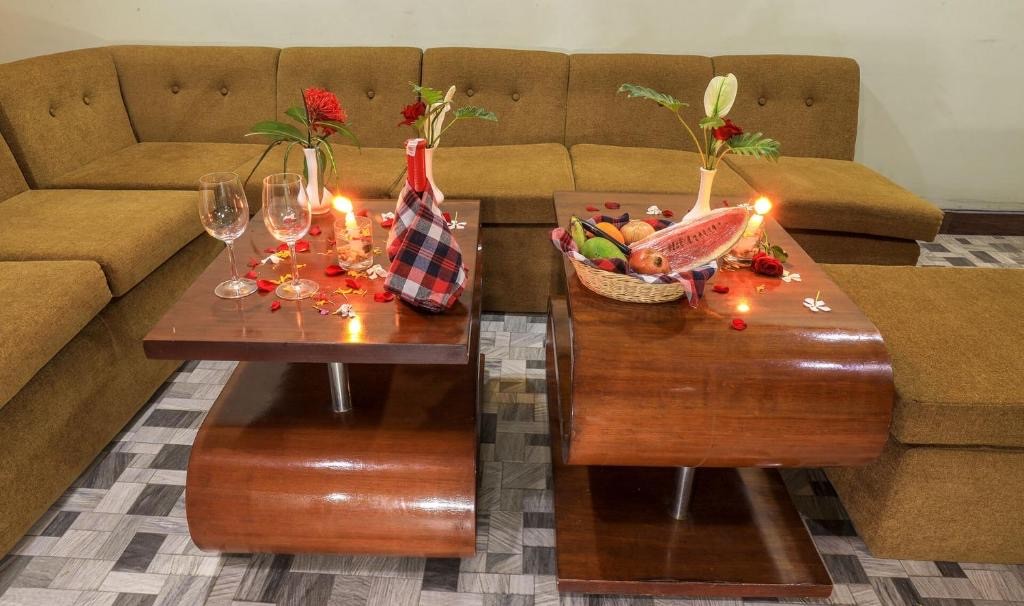 Bharatpur Garden Resort|Suite