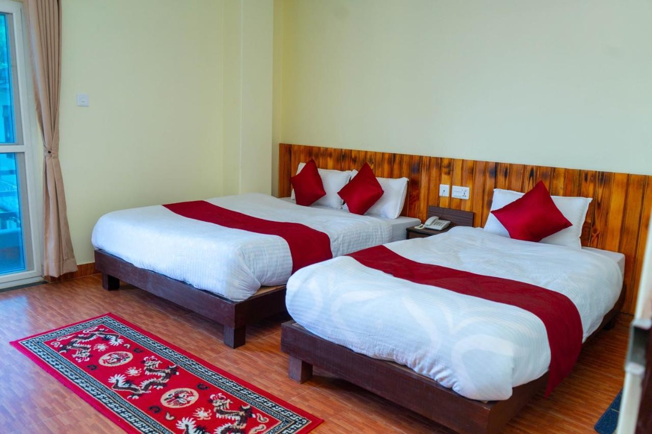 Hotel Pokhara Suites