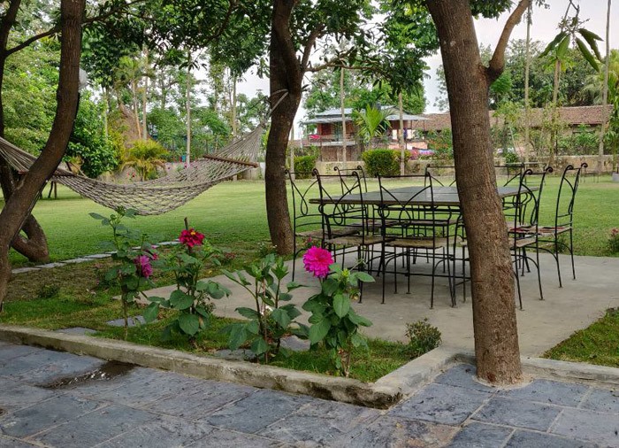 Rhino Land Jungle Lodge