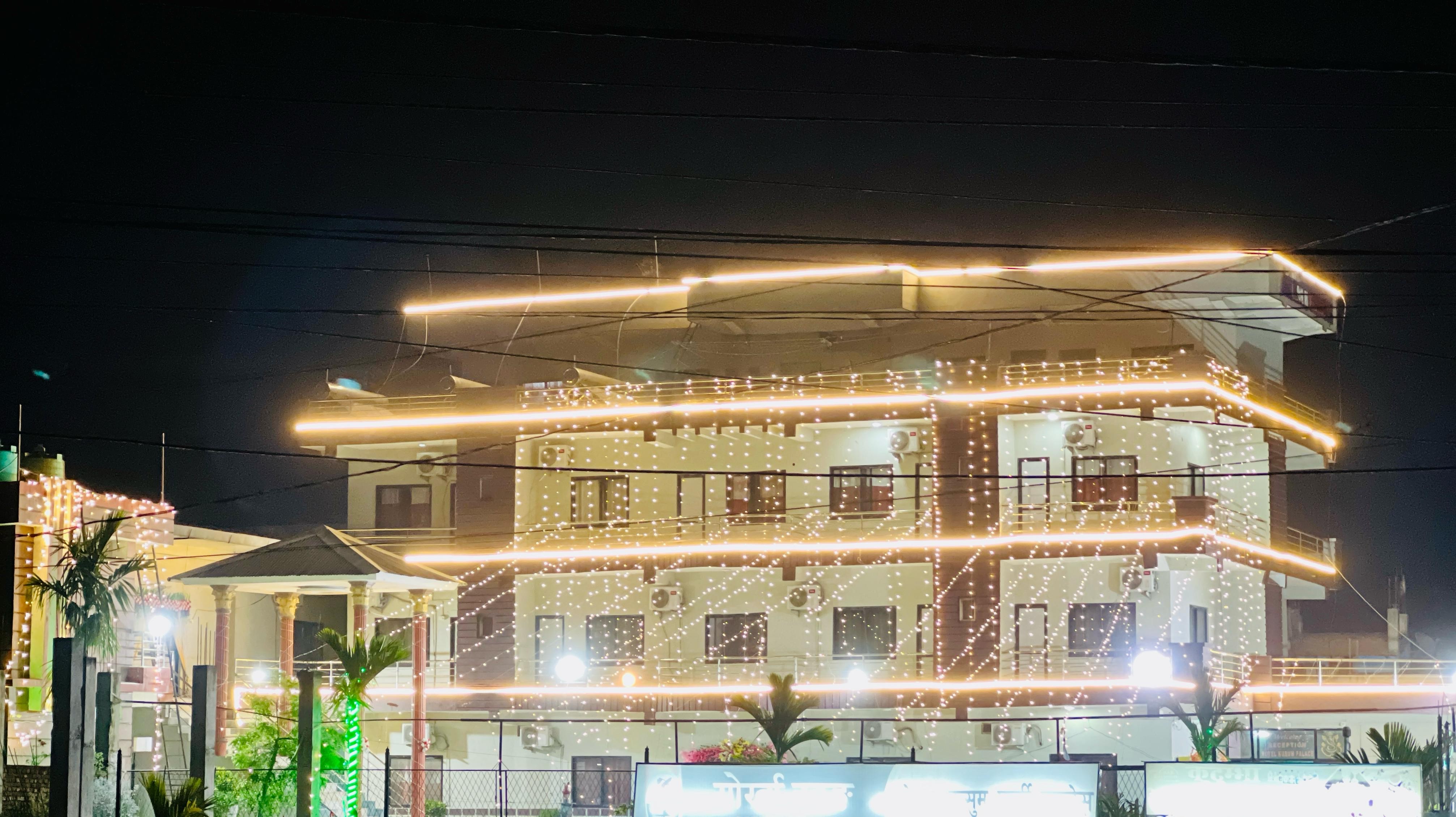 Hotel Kusum & Party Palace