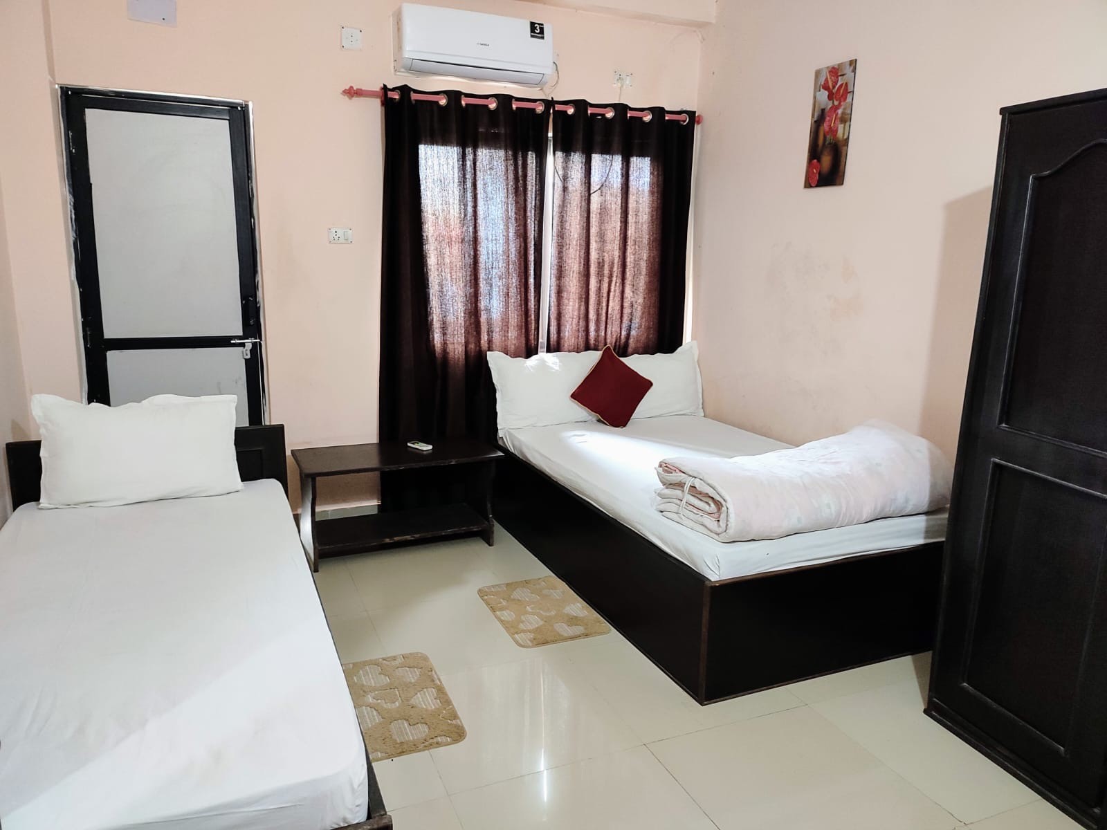 Hotel Kusum & Party Palace