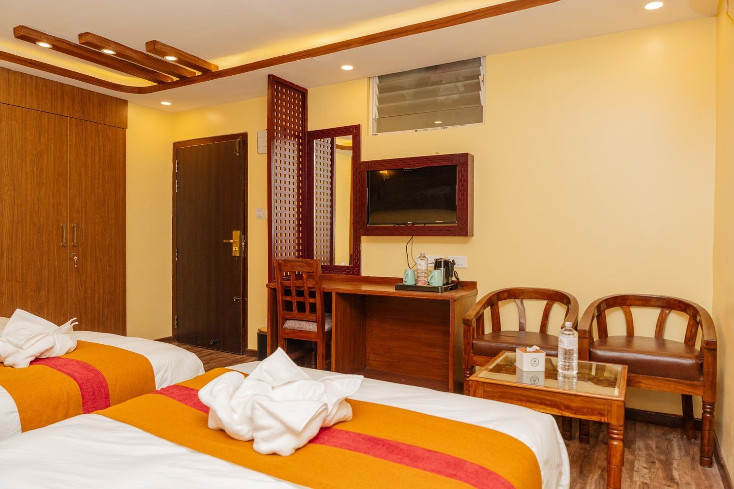 Hotel Royal Airport Pvt.Ltd.|Quadruple Room with Private Bathroom
