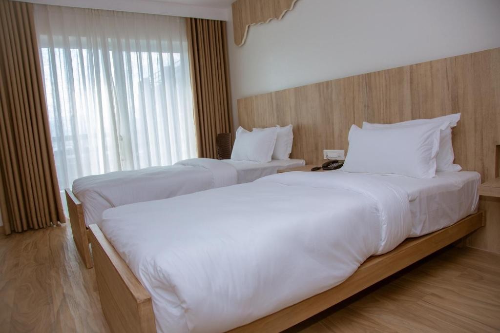 Twin Deluxe Room