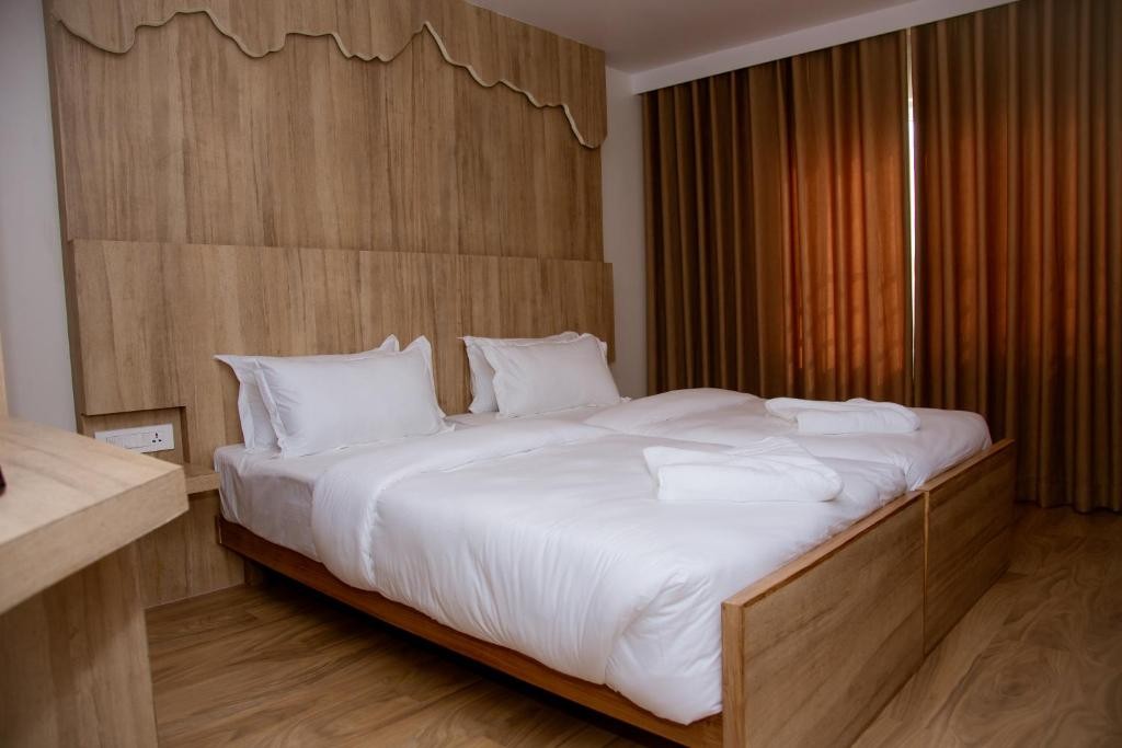 Hollywood Twin Room