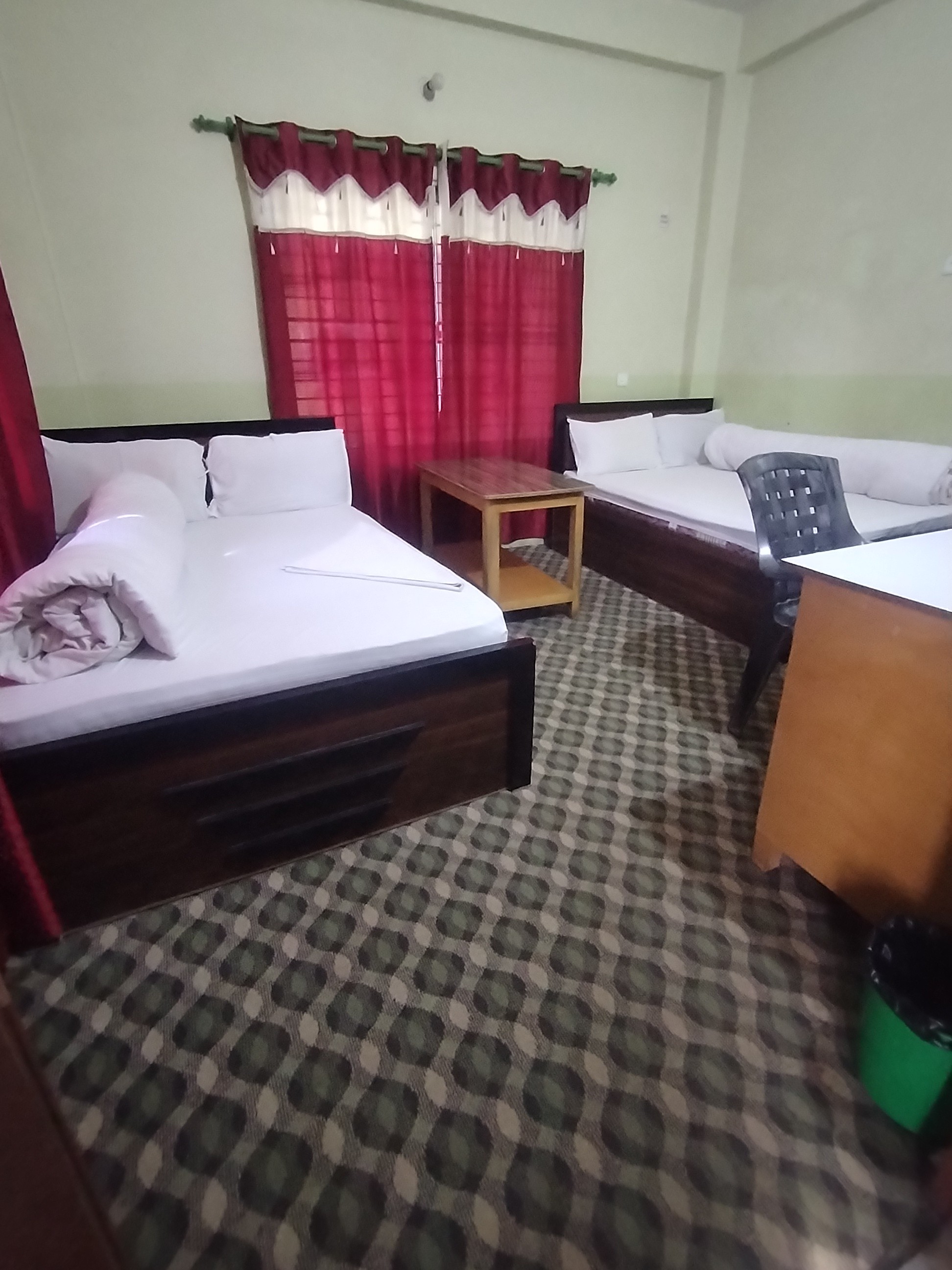 AC Deluxe Bouble Room