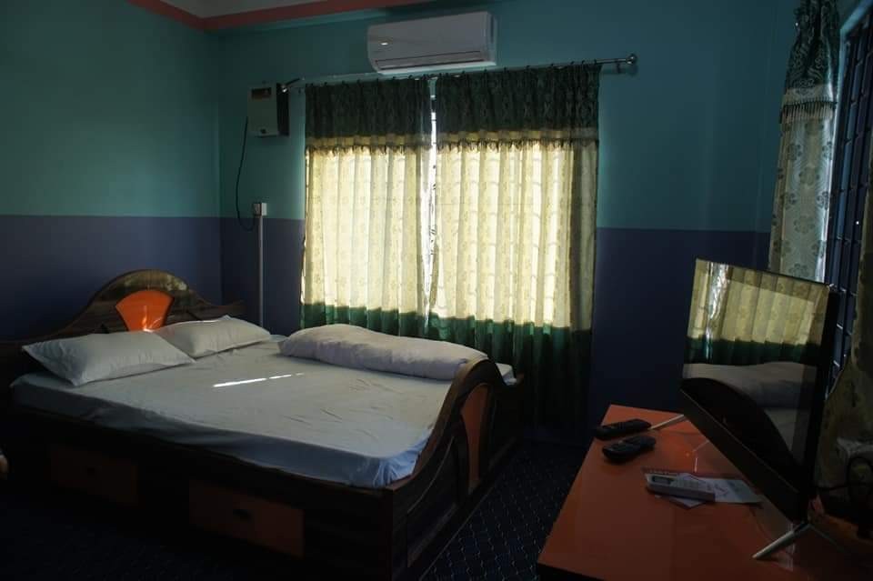 Deluxe AC
