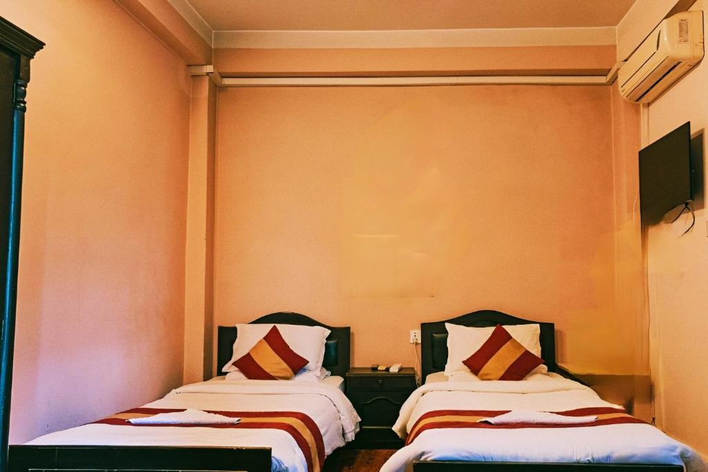King standard room with AC