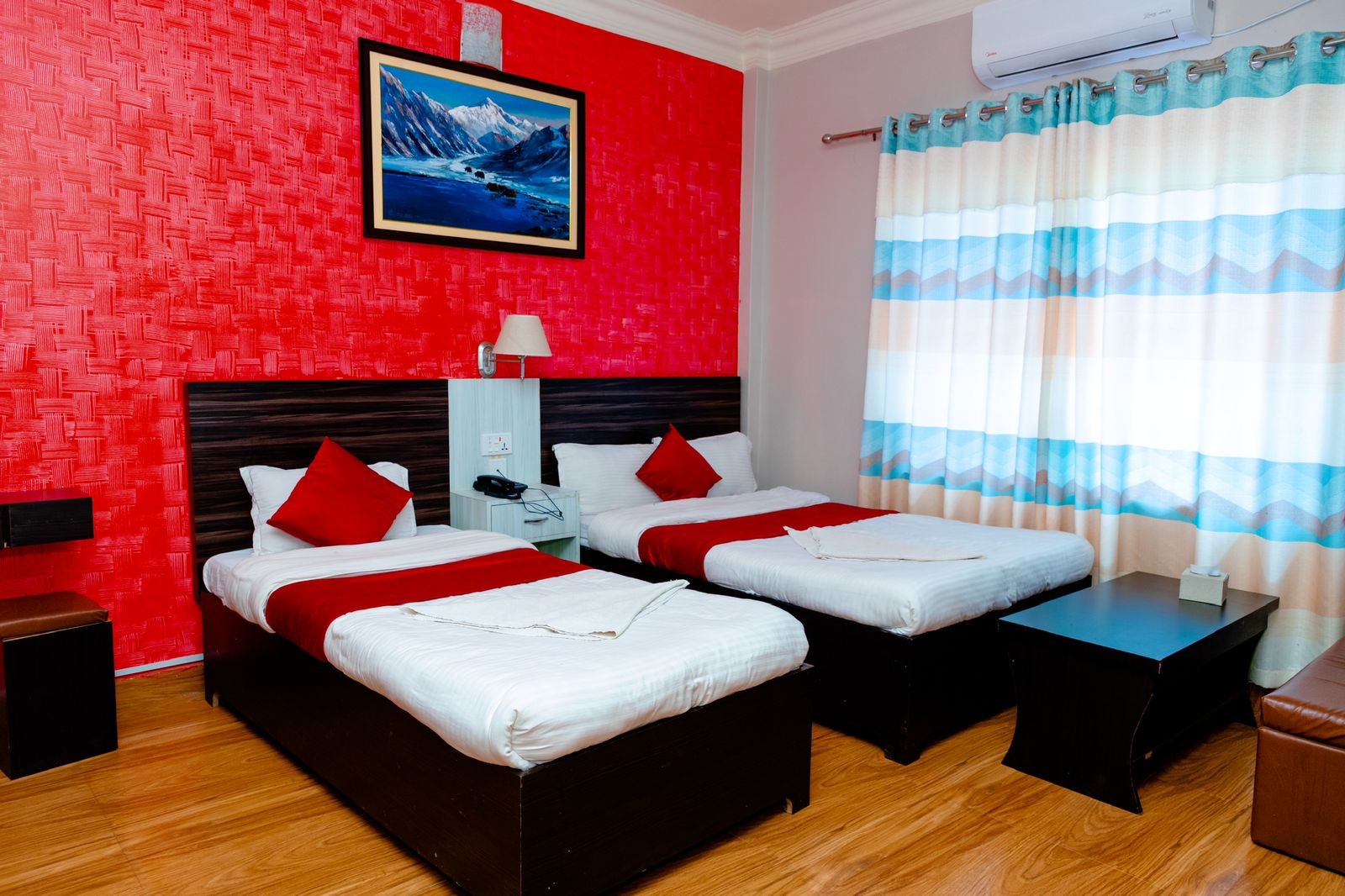 Deluxe Twin Bed