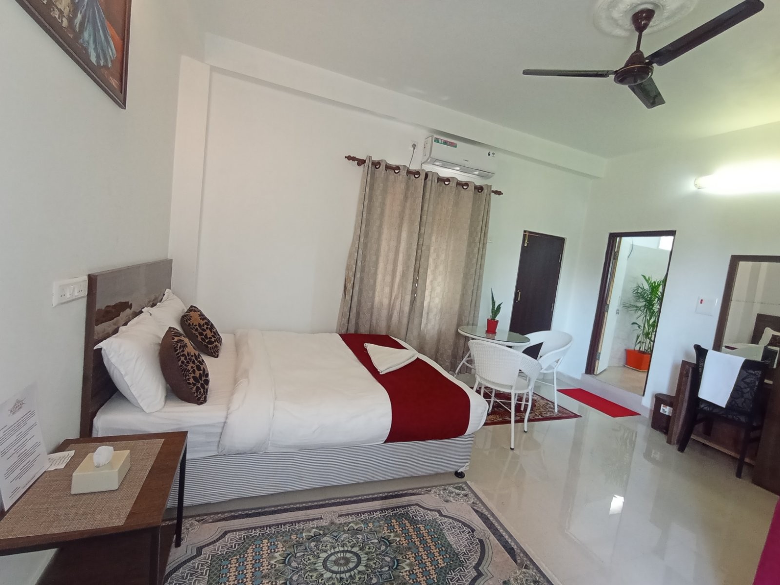 Komal Hotel & Resort