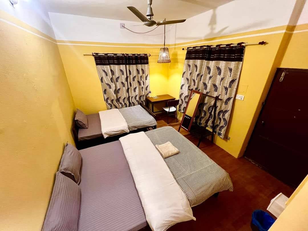 Twin Standard Room Non Ac no. 3