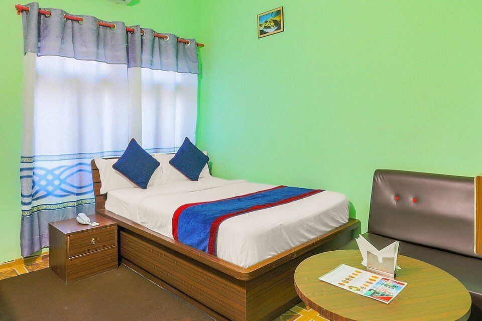 Single AC Room