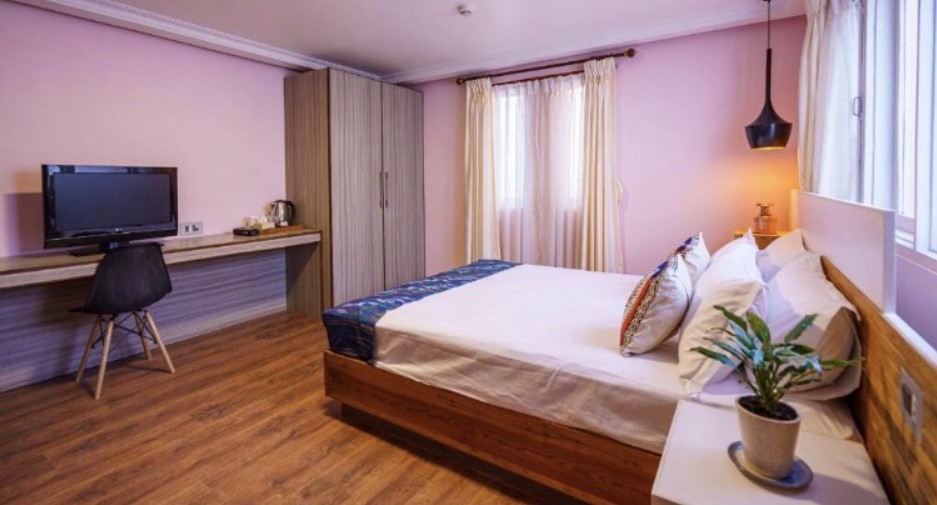 Queen Room