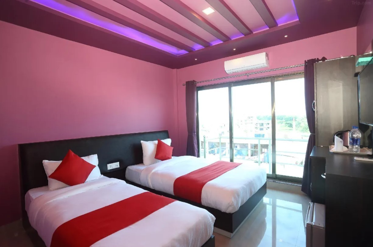 Triple Deluxe Room