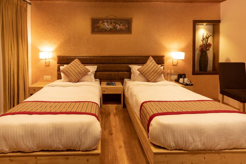 Fresco Twin Room no. 1
