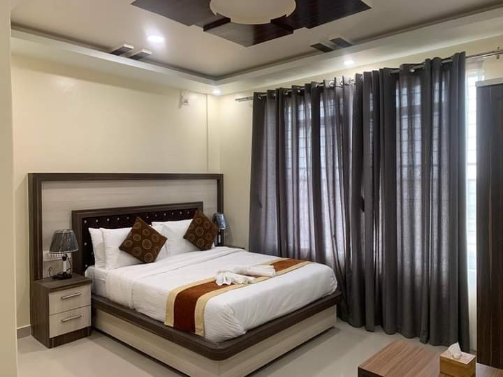 SHAHI LAND HOTEL PVT. LTD.|Premium Deluxe Room