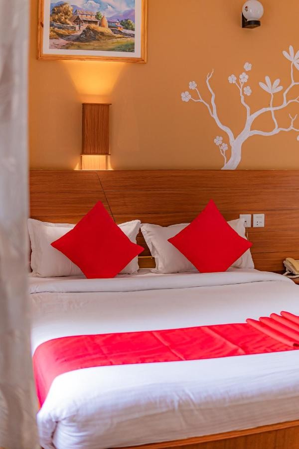 Deluxe Couple Master bed no. 1
