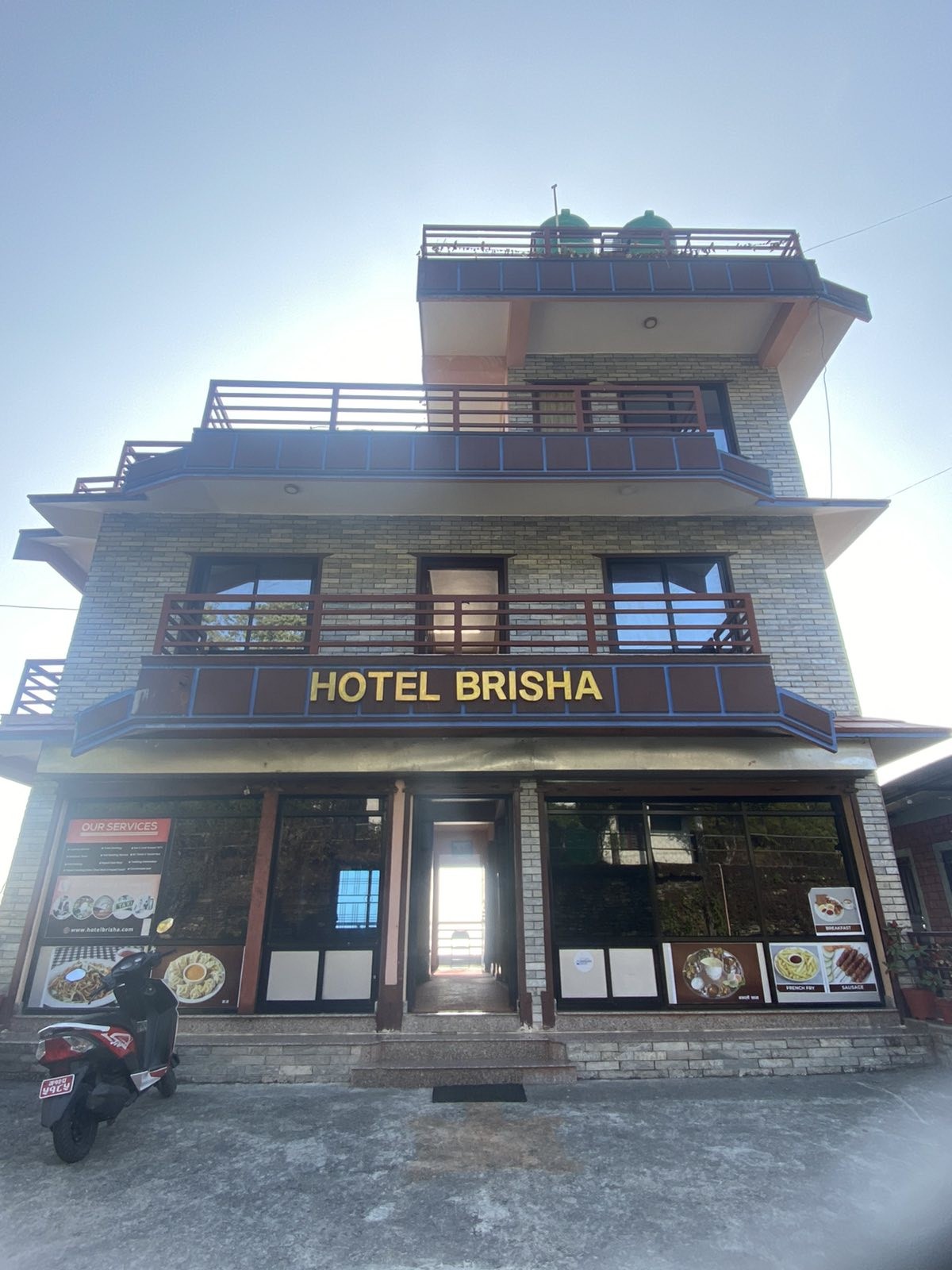 Hotel Brisha