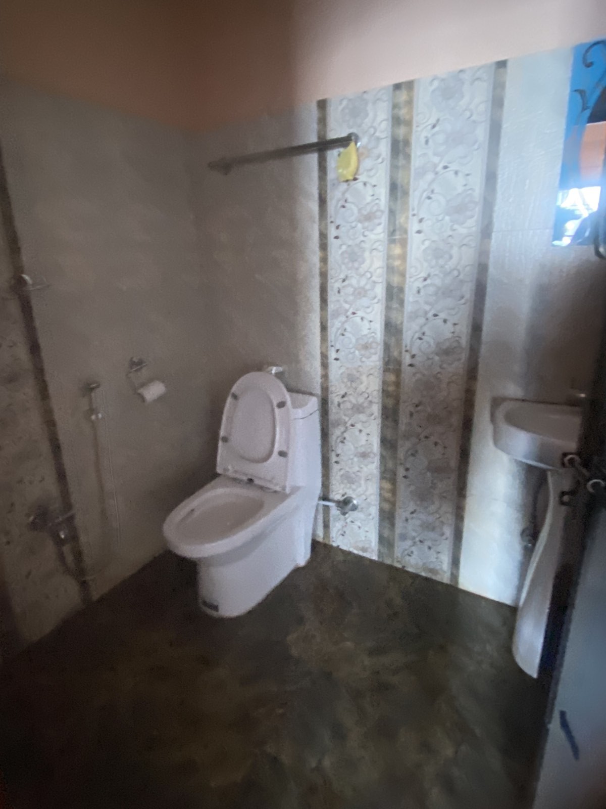 Family With Attach Bathroom no. 2