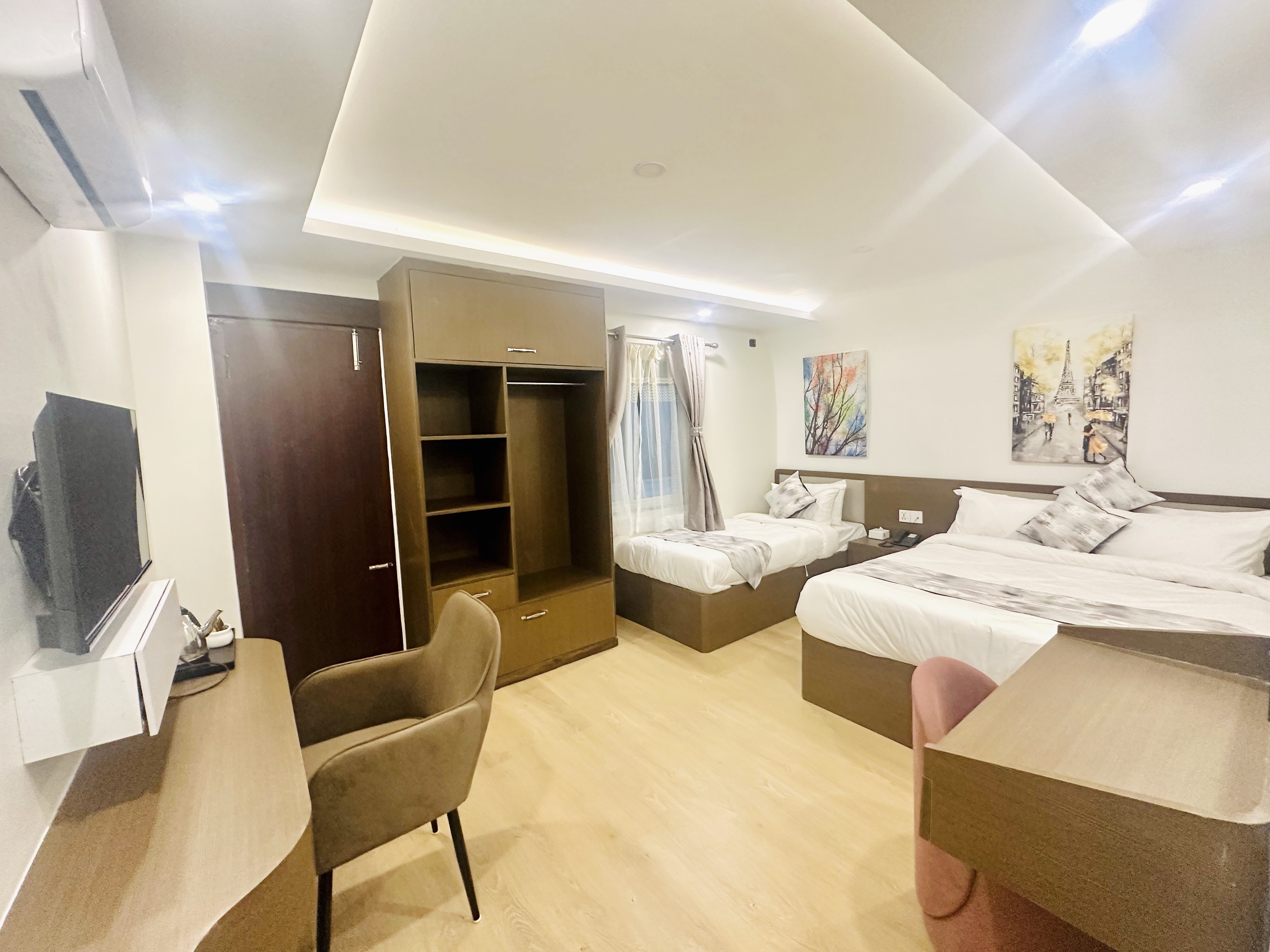 Deluxe Triple Room no. 1
