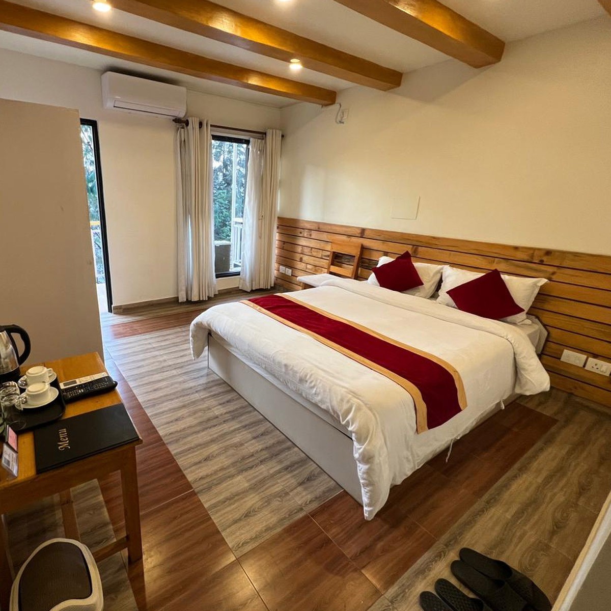 Standard Room with Jungle View