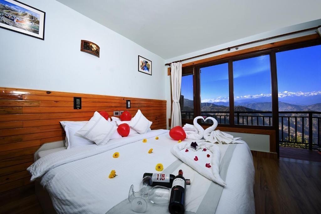 Deluxe Double with Mountain View 1