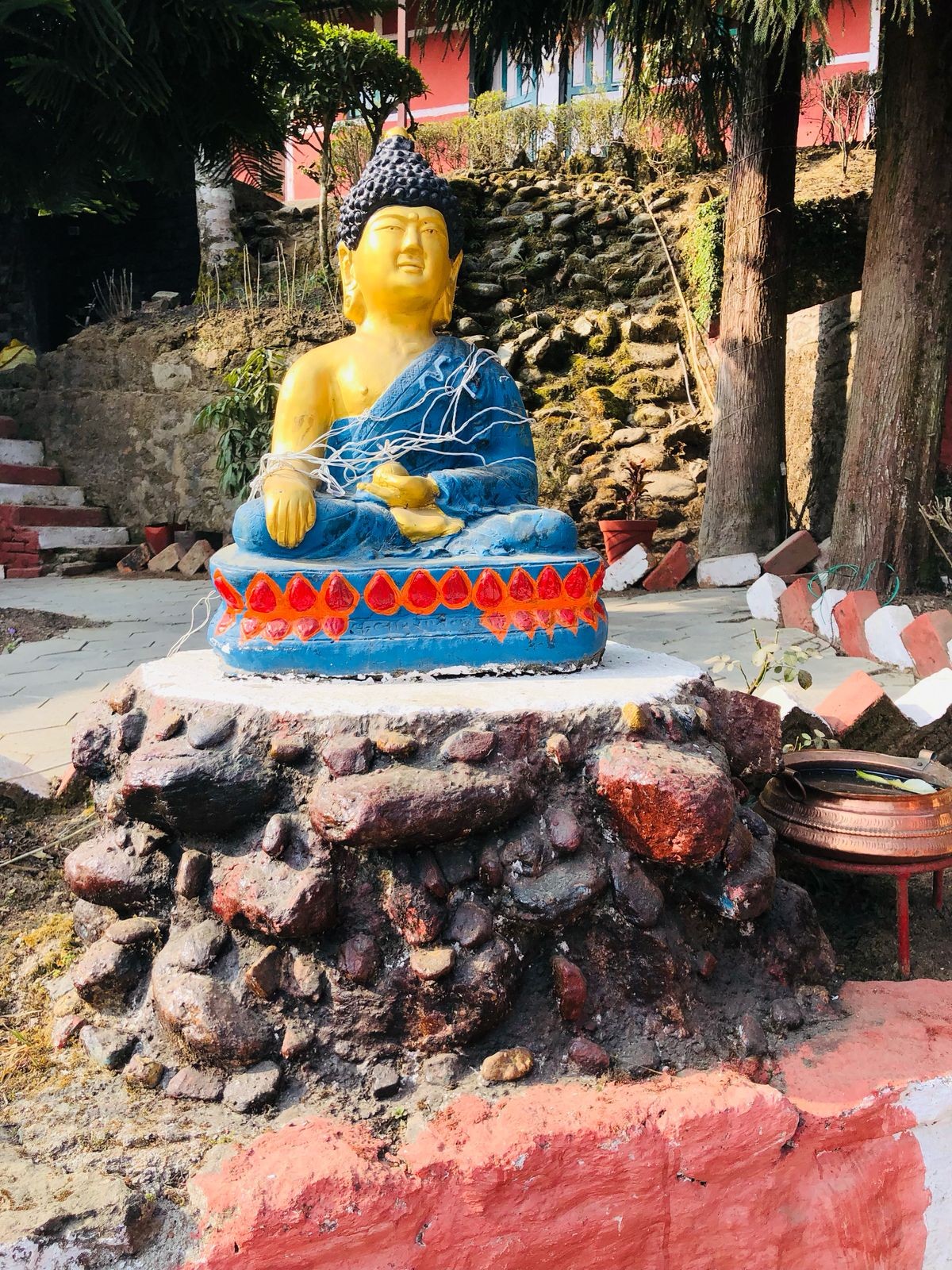 Hile Kanjirowa Makalu Hotel