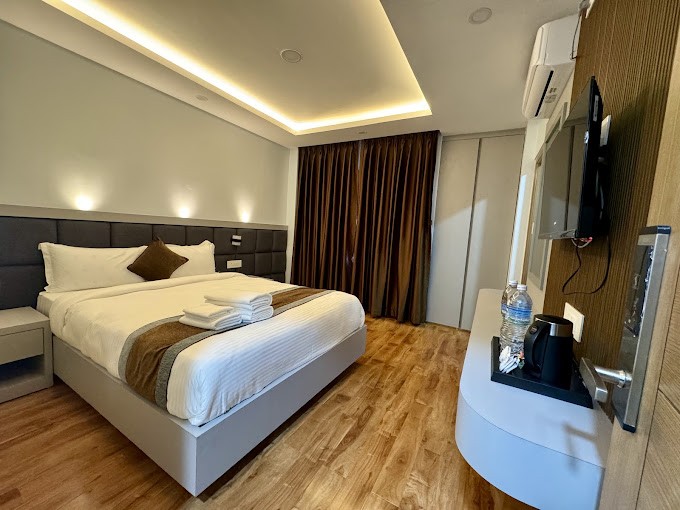 Superior Room with Bathtub