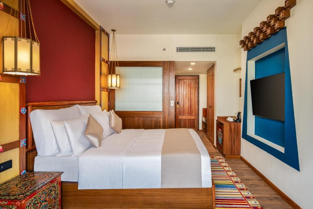 STUDIO SUITES KING