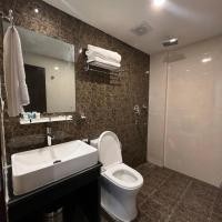 Hotel Black Diamond - Transit point inside airport|Delux Double Bedroom