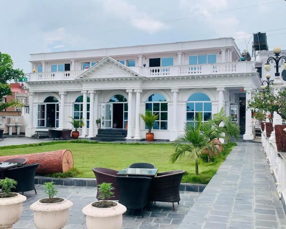 Dream Palace Resort