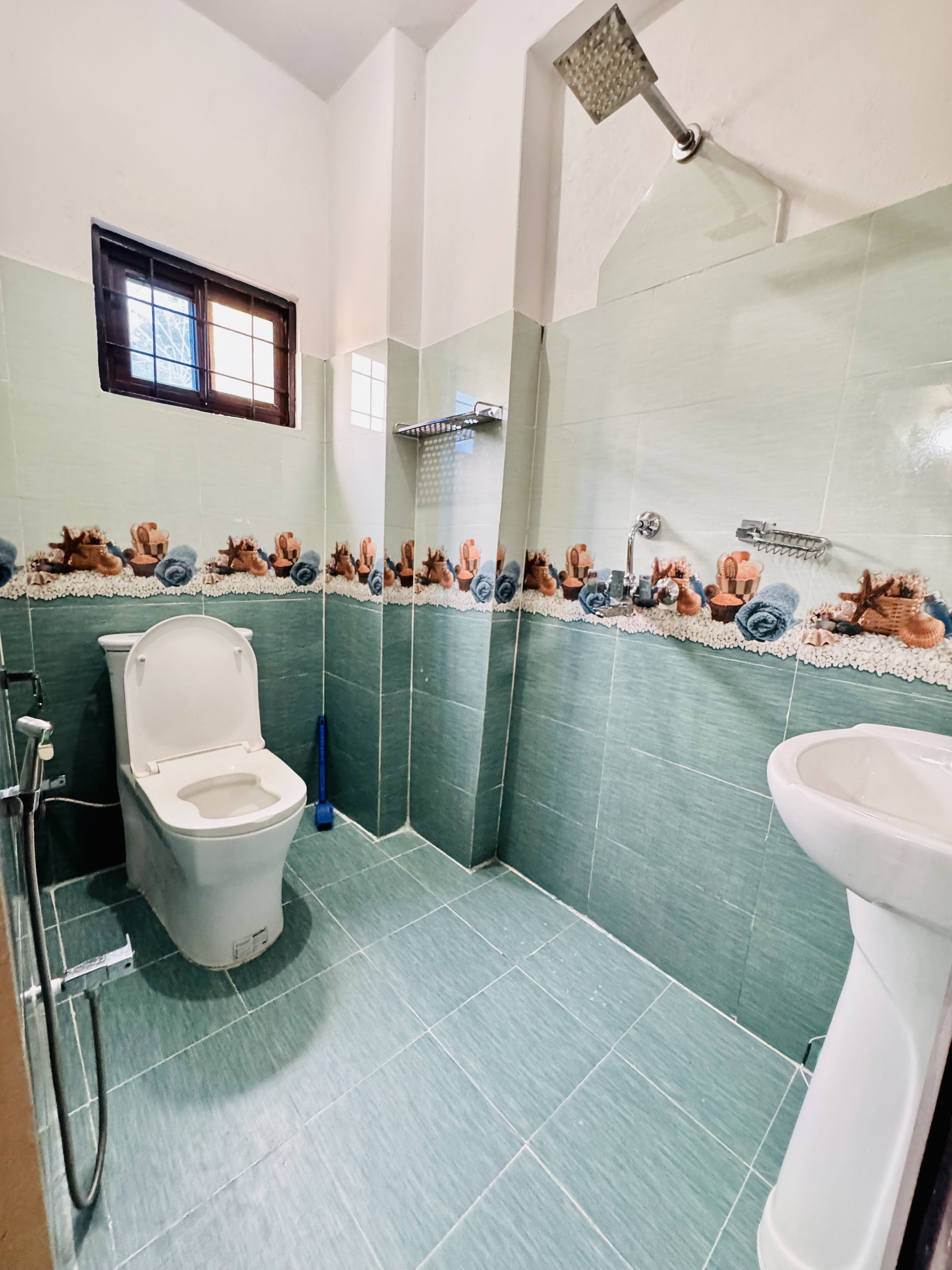 Hotel Ittako Ghar|Standard AC Room (3 Person)