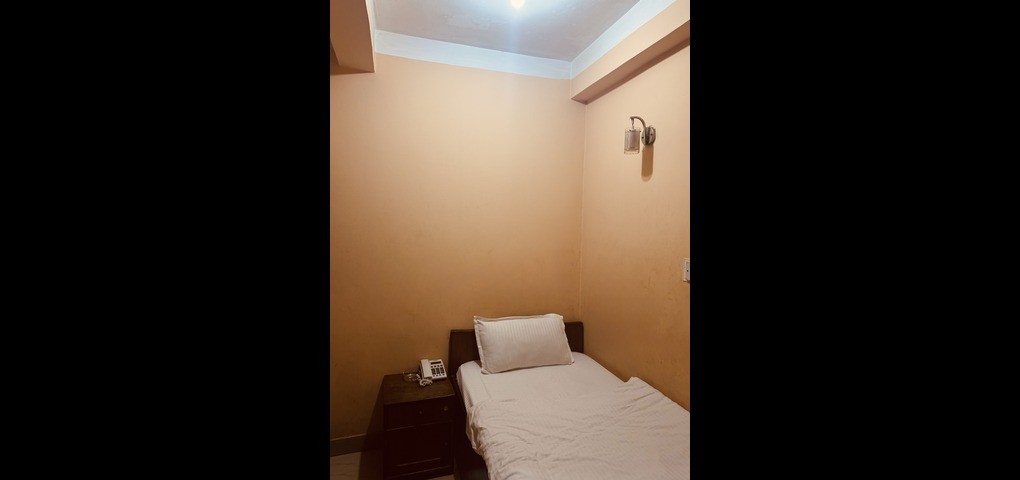 Om Mandakini Hotel|Single Bedroom with Private Bathroom Om Mandakini Hotel|Single Bedroom with Private Bathroom