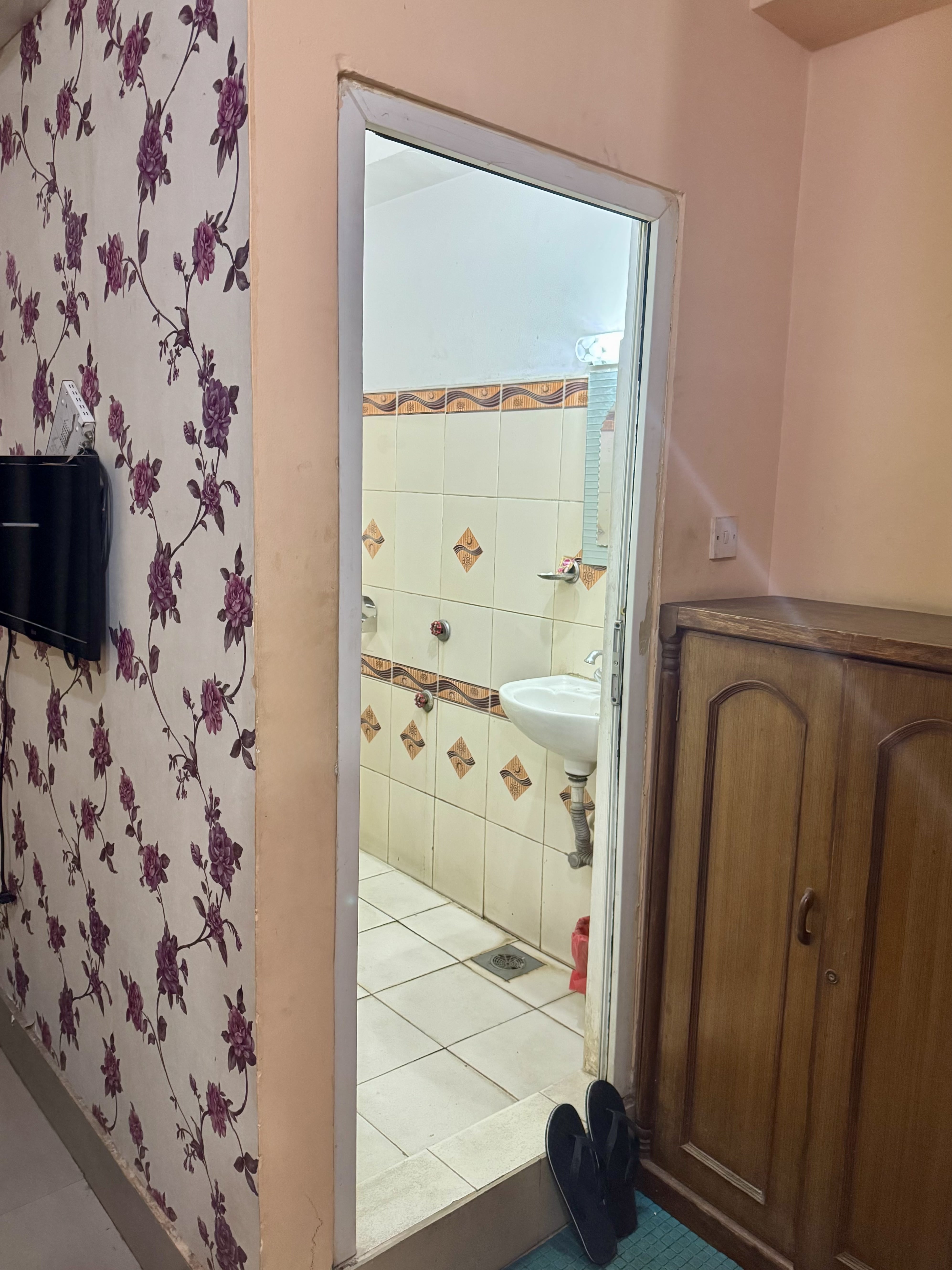 Om Mandakini Hotel|Deluxe King Room Om Mandakini Hotel|Deluxe King Room