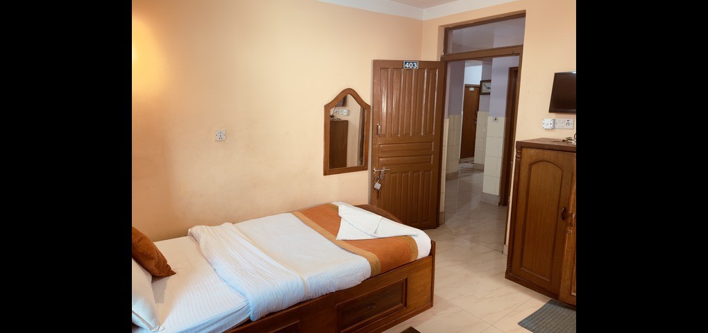Om Mandakini Hotel|Double Room with Private Bathroom Om Mandakini Hotel|Double Room with Private Bathroom