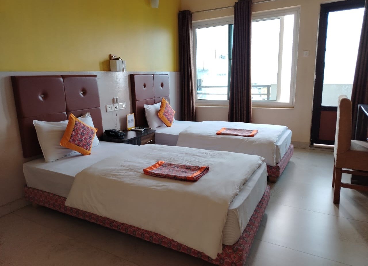 Twin Bed Non-Ac