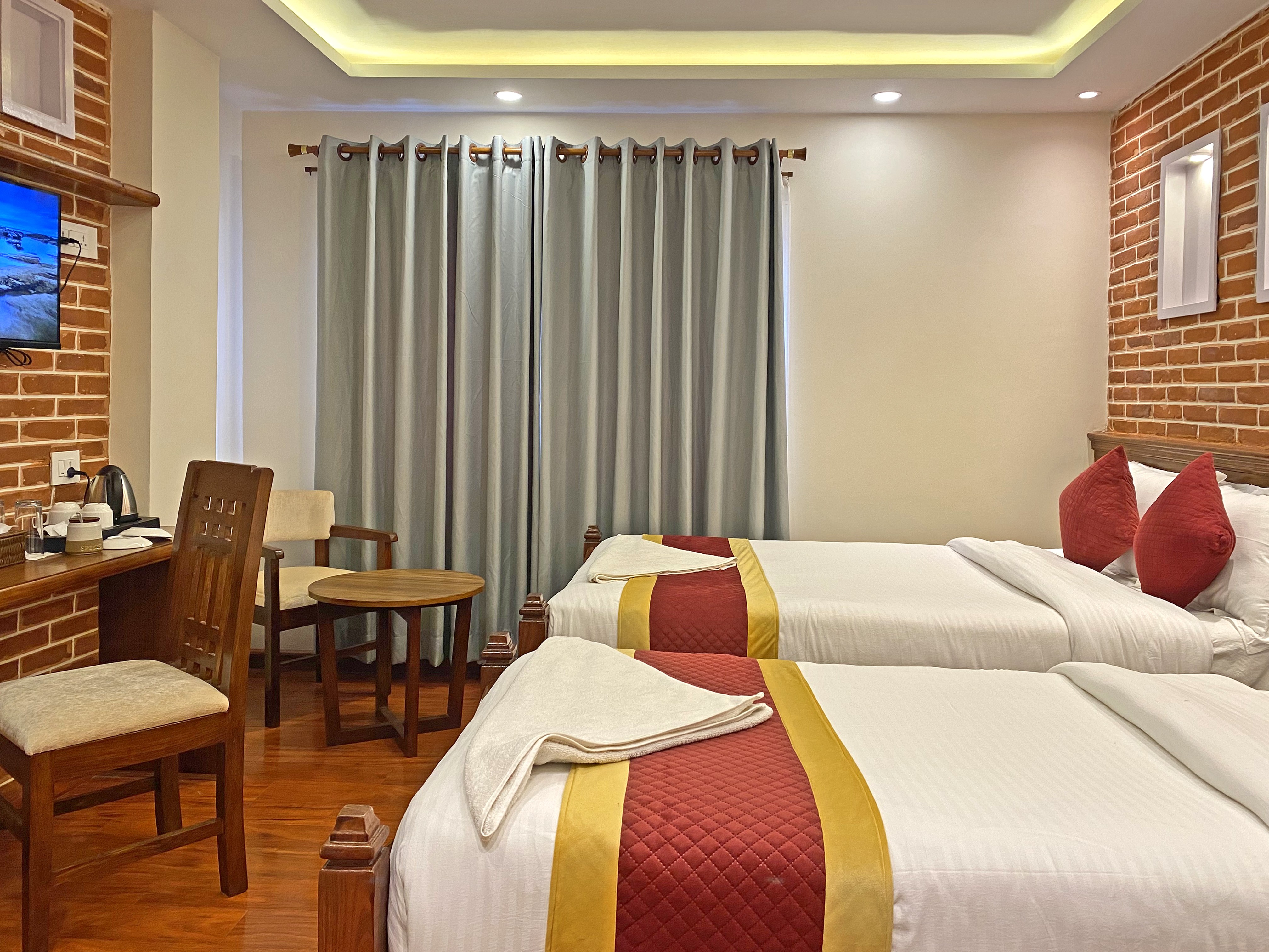 Hotel Shivay|Deluxe Twin / Double Room