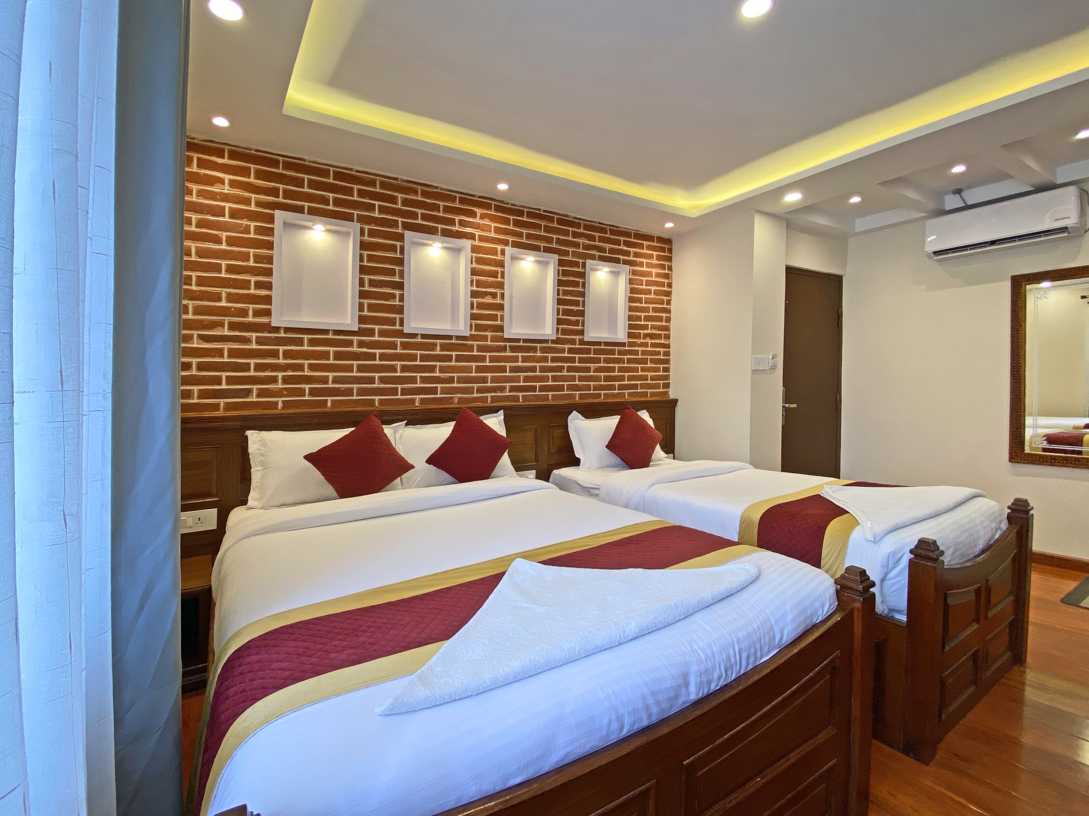 Hotel Shivay|Deluxe Twin / Double Room