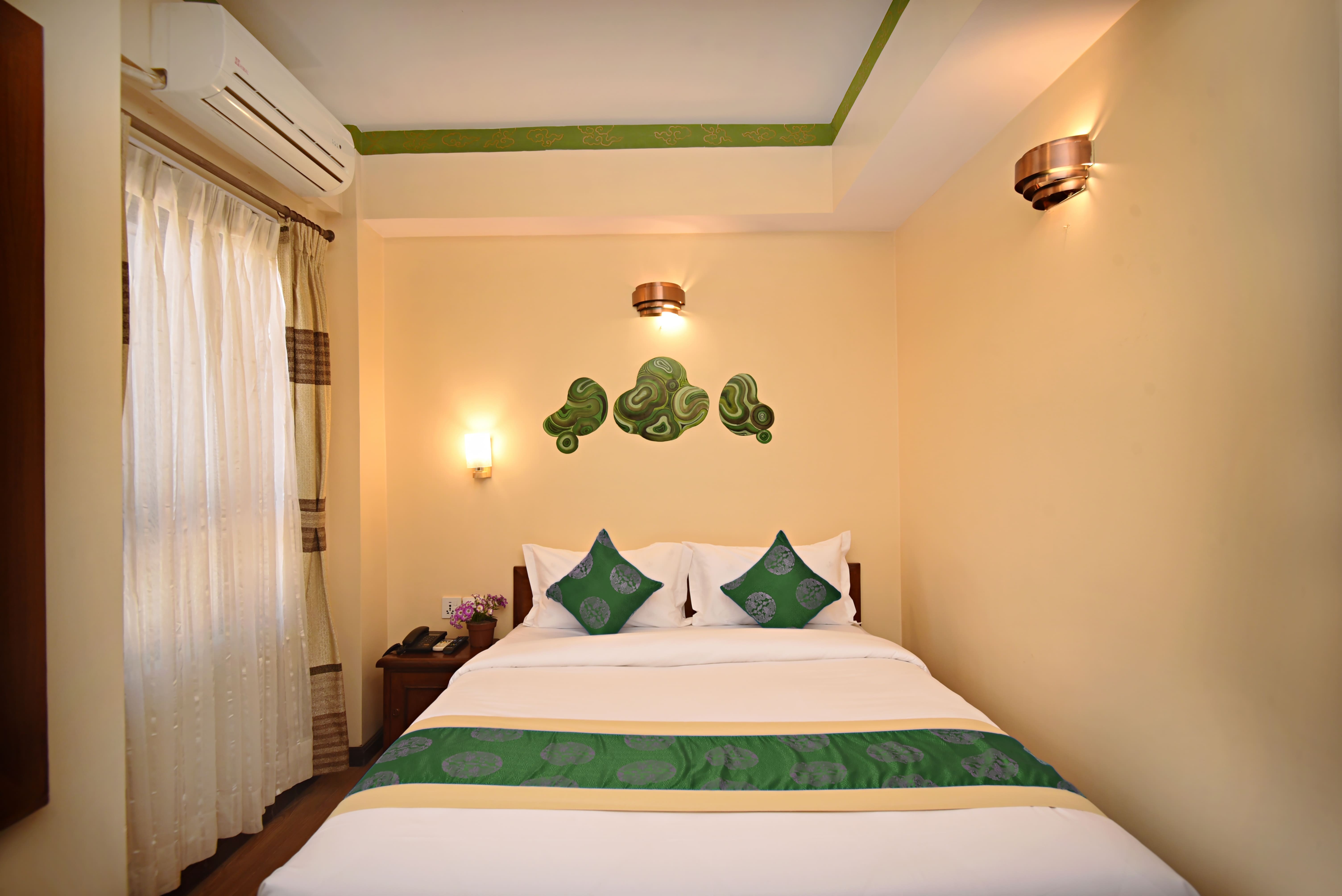 Single Deluxe Room