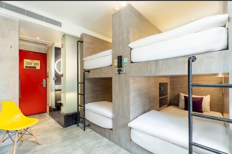 Gaas Baas Co.|Deluxe Quad Room