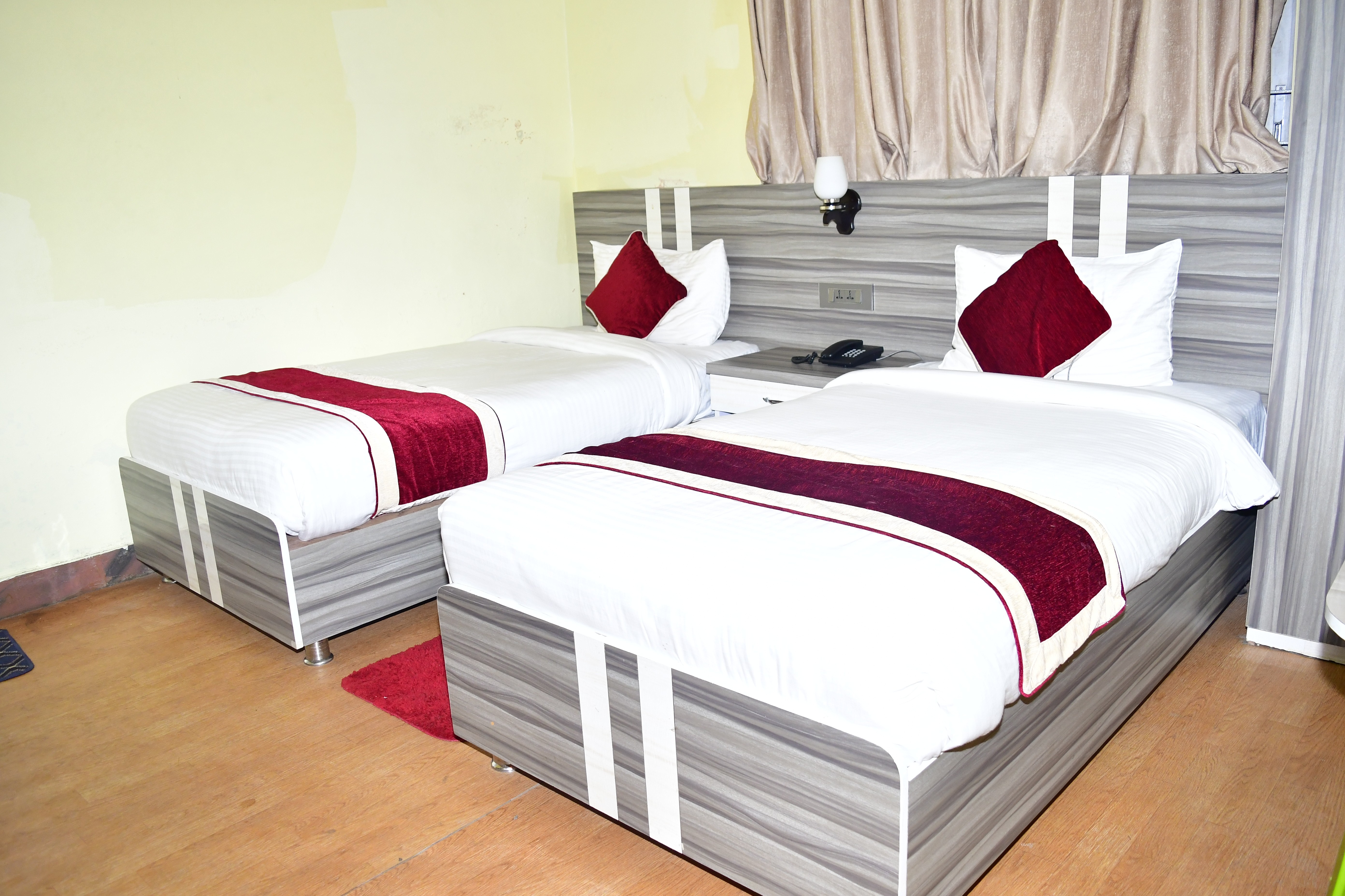 Twin Deluxe Room