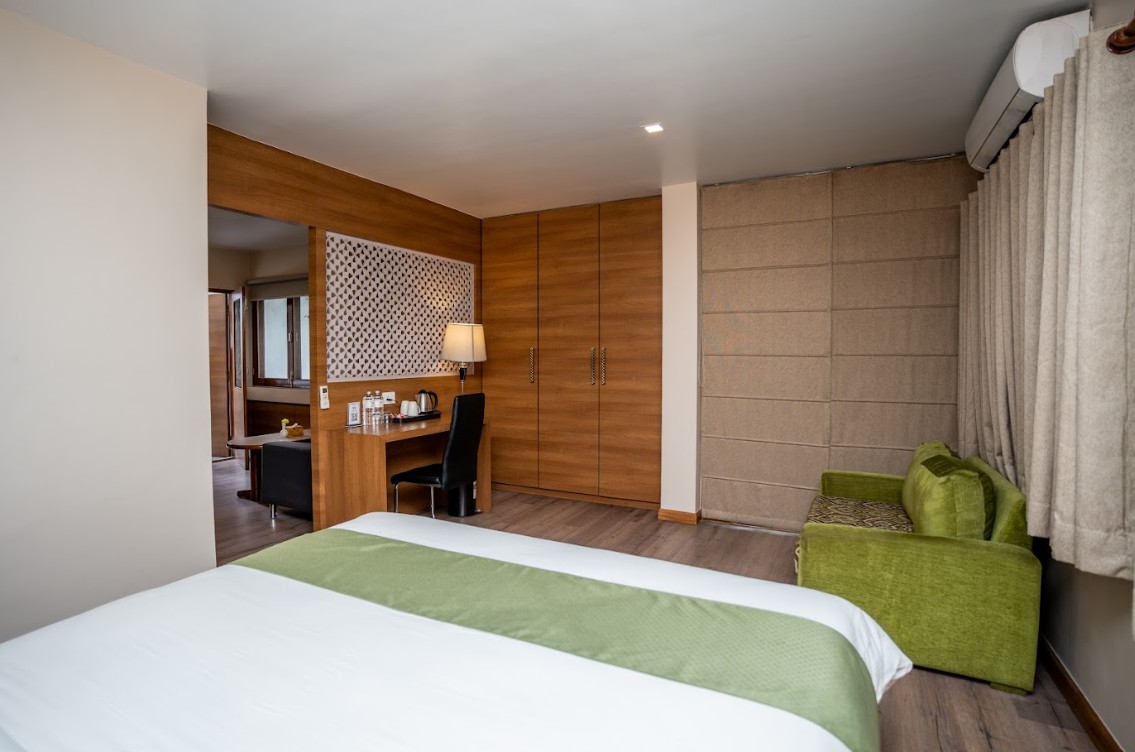 Apartment  Suite