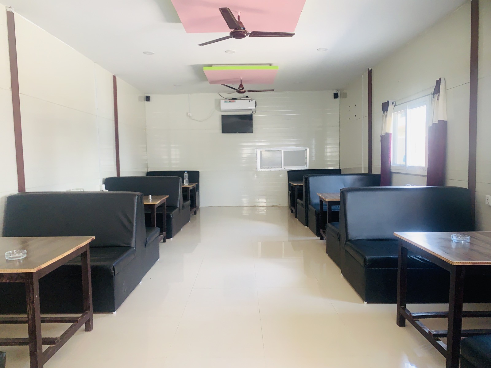 Solti Hotel And Lodge|Triple Bed Room