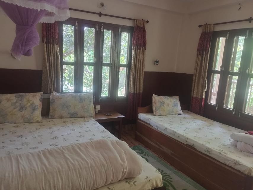 Deluxe Double Bedroom Deluxe Double Bedroom