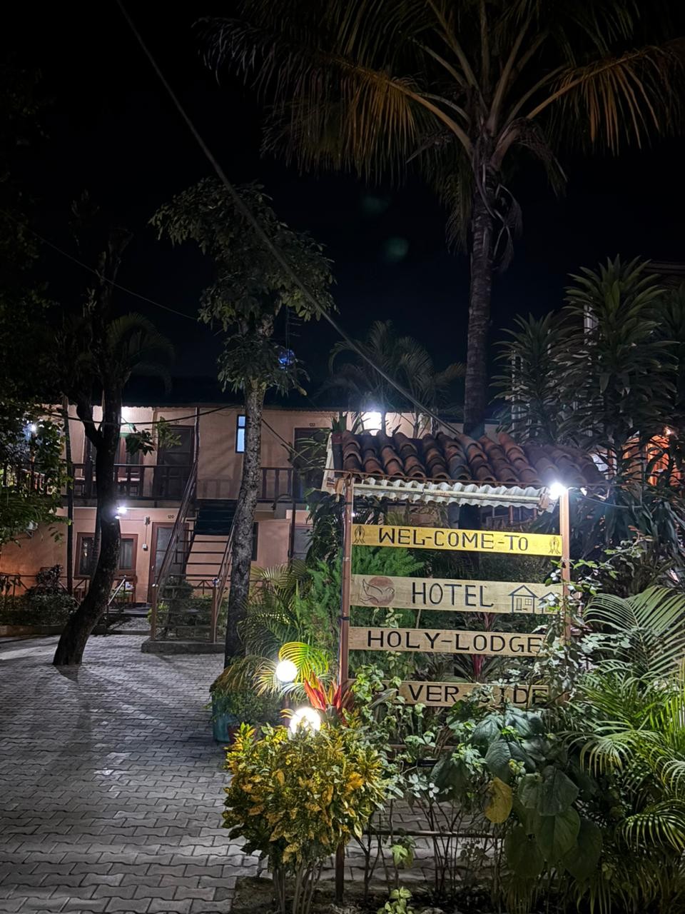 Hotel Holy Lodge|Deluxe Hotel Holy Lodge|Deluxe