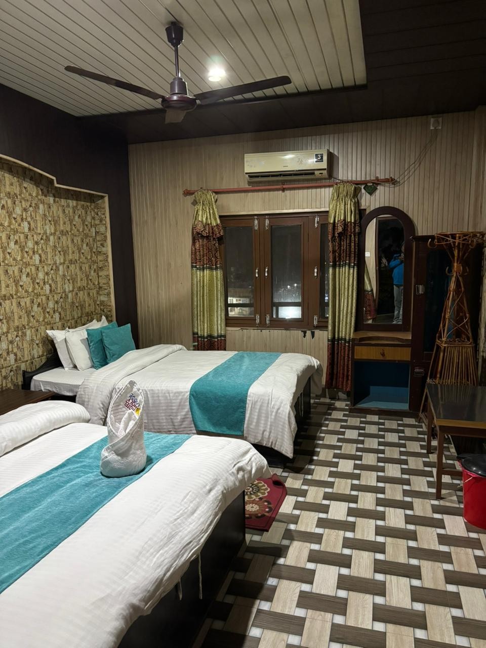 Super deluxe Super deluxe